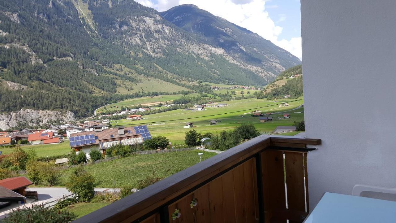 Haus Olympia Lägenhet Pfunds Exteriör bild
